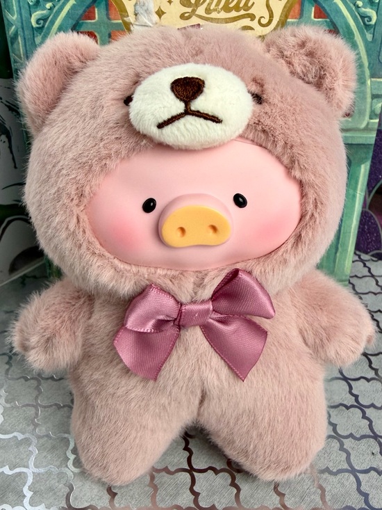 Toyzero Accessories - TOYZERO + “Romantic Teddy” Lulu The Piggy Blind Box Vintage Teddy Shop Blush